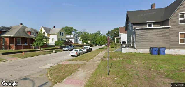 693 Oak Street（加拿大曼尼托巴省溫尼伯市）房屋照片