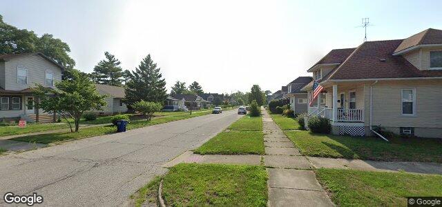 704 Oak Street（加拿大曼尼托巴省溫尼伯市）房屋照片