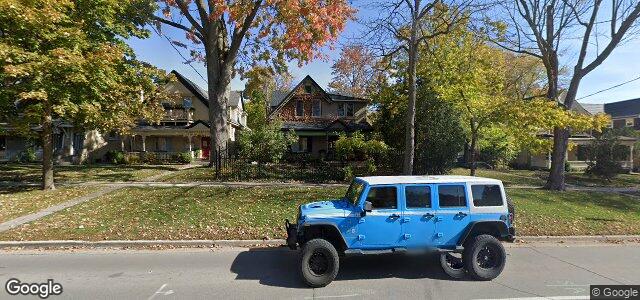 706 Waterloo Street（加拿大曼尼托巴省溫尼伯市）房屋照片