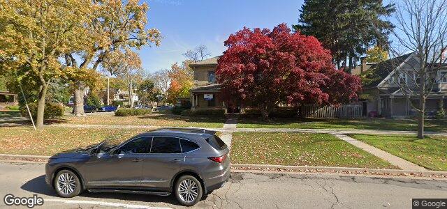 718 Waterloo Street（加拿大曼尼托巴省溫尼伯市）房屋照片