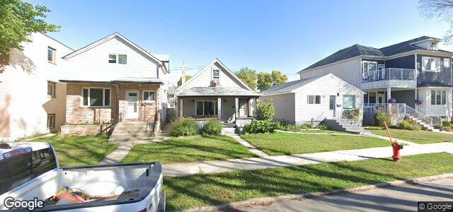 Larawan ng 207 Bertrand Street sa Winnipeg, Manitoba