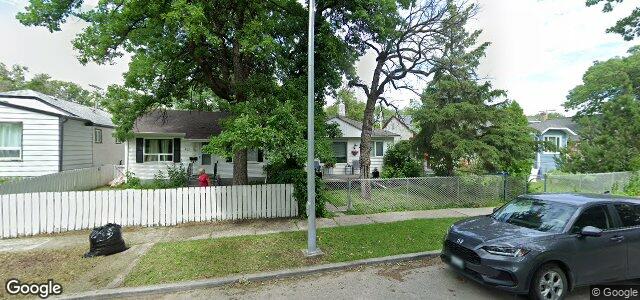 Larawan ng 213 Winterton Avenue sa Winnipeg, Manitoba