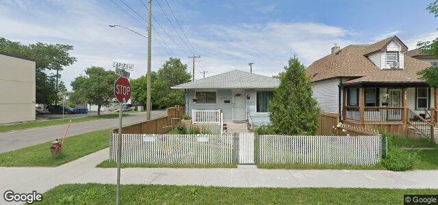 301 Larsen Avenue（加拿大曼尼托巴省溫尼伯市）房屋照片