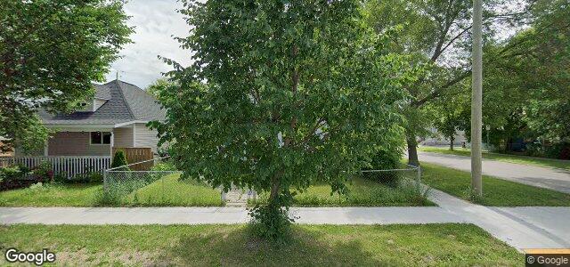 302 Larsen Avenue（加拿大曼尼托巴省温尼伯市）房屋照片