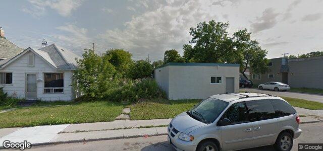 Photo of 325 Union Avenue W in Winnipeg, Manitoba