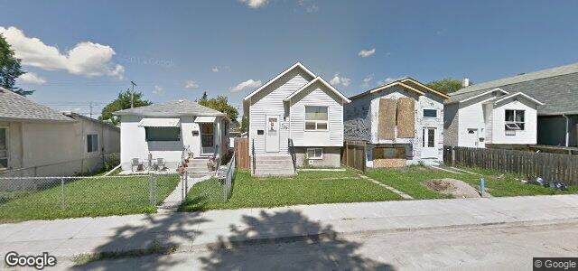 Photo of 379 Union Avenue W in Winnipeg, Manitoba