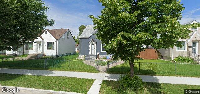 Larawan ng 389 Larsen Avenue sa Winnipeg, Manitoba