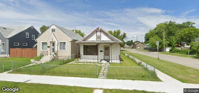 Photo of 397 Larsen Avenue in Winnipeg, Manitoba