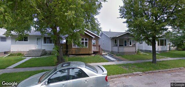 Photo of 417 Winterton Avenue in Winnipeg, Manitoba