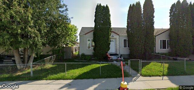Photo of 430 Jamison Avenue in Winnipeg, Manitoba