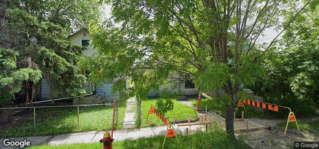 Photo of 466 Larsen Avenue in Winnipeg, Manitoba