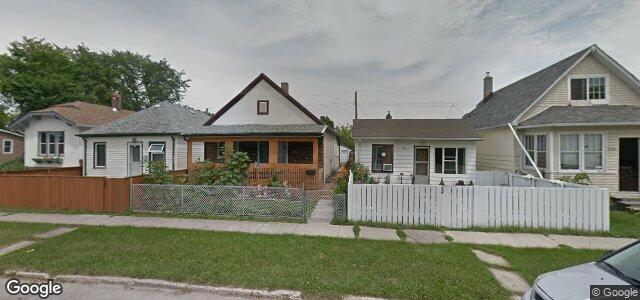 Photo of 533 Larsen Avenue in Winnipeg, Manitoba
