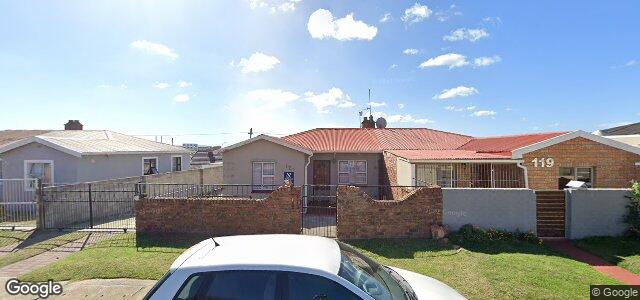 121 Buxton Road（加拿大曼尼托巴省溫尼伯市）房屋照片