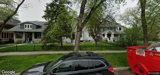 Larawan ng 221 Yale Avenue sa Winnipeg, Manitoba