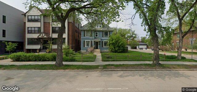 Photo of 881 Grosvenor Avenue in Winnipeg, Manitoba