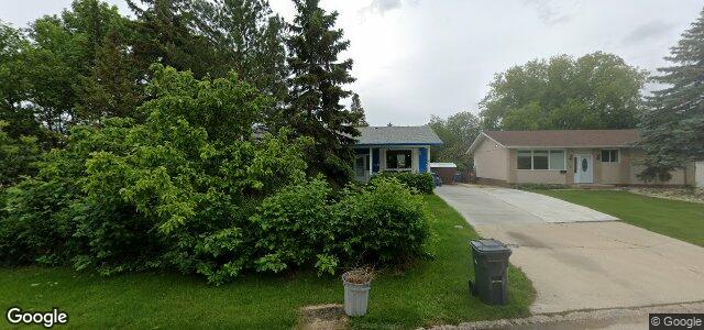 102 Costello Drive（加拿大曼尼托巴省溫尼伯市）房屋照片