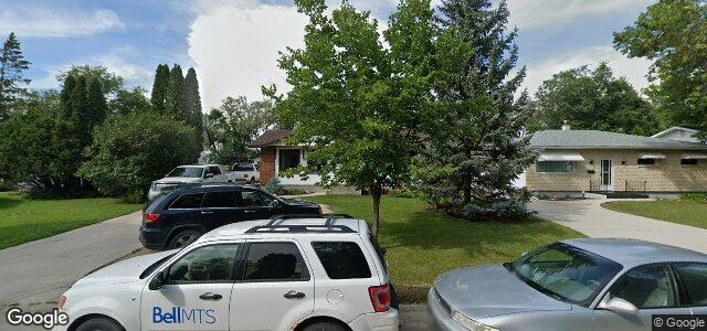 102 Deloraine Drive（加拿大曼尼托巴省溫尼伯市）房屋照片