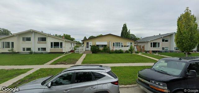Photo of 1041 Buchanan Boulevard in Winnipeg, Manitoba