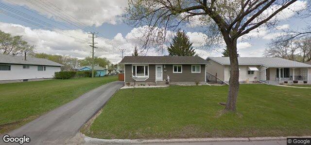 Larawan ng 1121 Crestview Park Drive sa Winnipeg, Manitoba