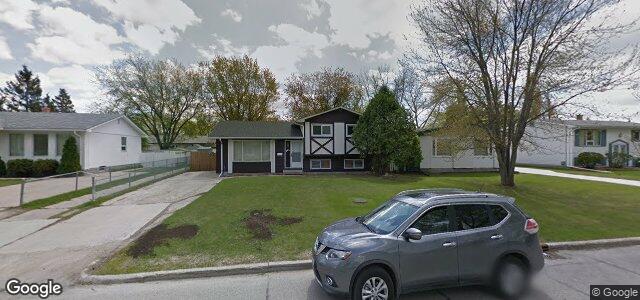 Photo of 142 Voyageur Avenue in Winnipeg, Manitoba