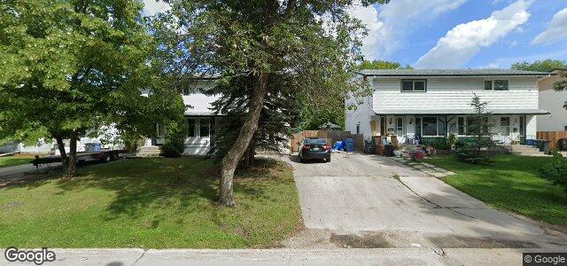 Larawan ng 15 Lake Ridge Road sa Winnipeg, Manitoba