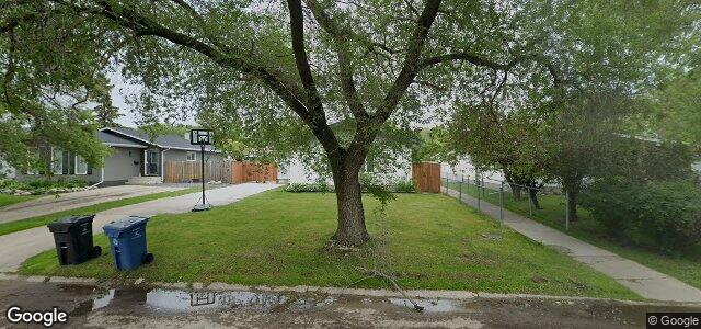 15 Rogan Drive（加拿大曼尼托巴省溫尼伯市）房屋照片