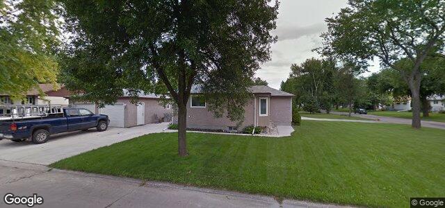 Photo of 227 Carson Bay in Winnipeg, Manitoba