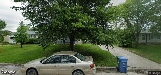 23 Bissett Crescent（加拿大曼尼托巴省温尼伯市）房屋照片