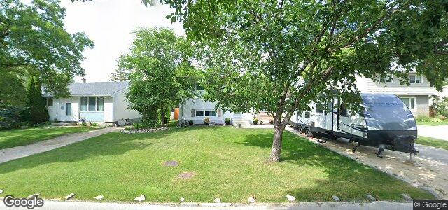 Larawan ng 33 Hollingsworth Avenue sa Winnipeg, Manitoba