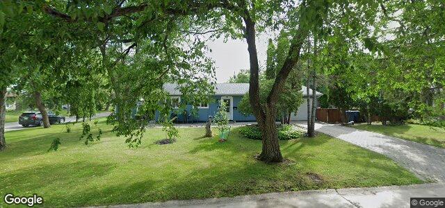 Larawan ng 4 Deloraine Drive sa Winnipeg, Manitoba