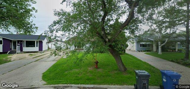 Larawan ng 43 Bissett Crescent sa Winnipeg, Manitoba