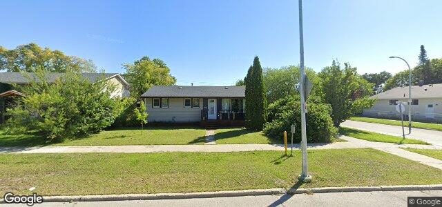 703 Buchanan Boulevard（加拿大曼尼托巴省溫尼伯市）房屋照片