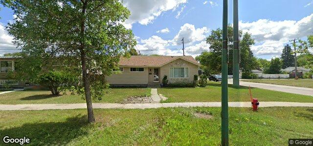 711 Cavalier Drive（加拿大曼尼托巴省溫尼伯市）房屋照片