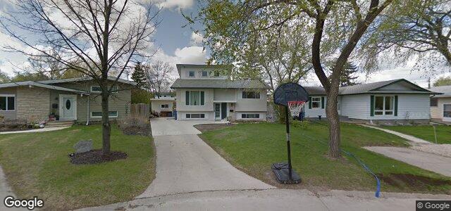 Larawan ng 77 Inwood Crescent sa Winnipeg, Manitoba