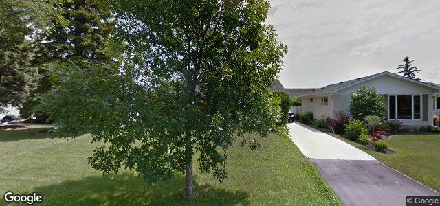 949 Crestview Park Drive（加拿大曼尼托巴省溫尼伯市）房屋照片