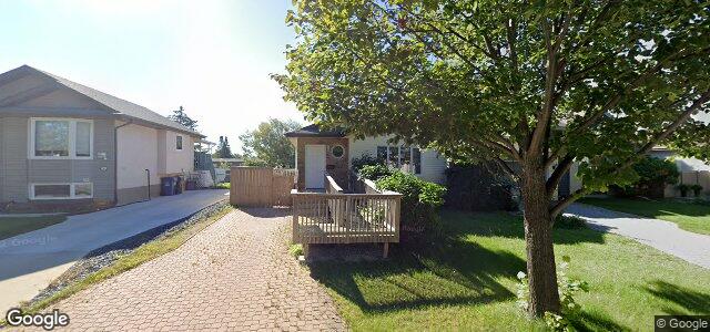 Photo of 100 Harlesden Drive in Winnipeg, Manitoba