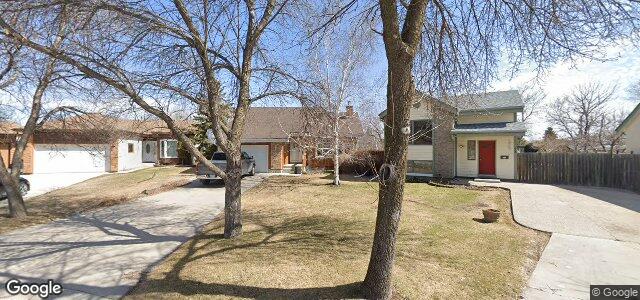 102 Amersham Crescent（加拿大曼尼托巴省溫尼伯市）房屋照片