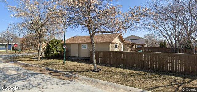 132 Queensbury Bay（加拿大曼尼托巴省溫尼伯市）房屋照片