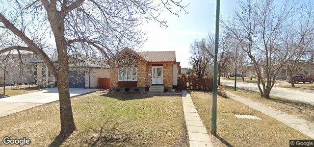 Photo of 147 Amersham Crescent in Winnipeg, Manitoba