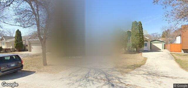 15 Hirt Crescent（加拿大曼尼托巴省溫尼伯市）房屋照片