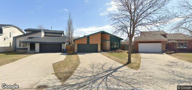 23 Queensbury Bay（加拿大曼尼托巴省温尼伯市）房屋照片