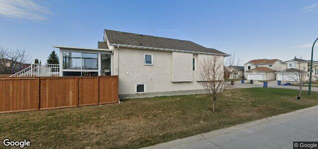 Larawan ng 24 Hochman Avenue sa Winnipeg, Manitoba