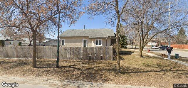 30 Southglen Boulevard（加拿大曼尼托巴省溫尼伯市）房屋照片