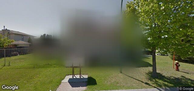 Larawan ng 32 Highcastle Crescent sa Winnipeg, Manitoba