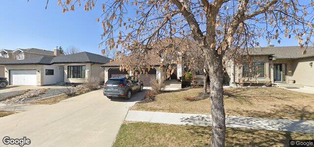 323 Barlow Crescent（加拿大曼尼托巴省溫尼伯市）房屋照片