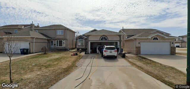 Photo of 4 Hochman Avenue in Winnipeg, Manitoba