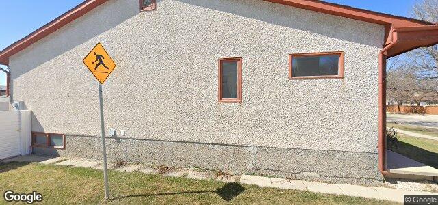 448 Novavista Drive（加拿大曼尼托巴省溫尼伯市）房屋照片