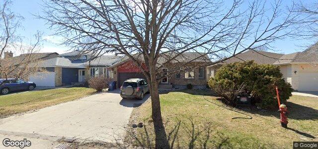 Photo of 72 Everingham Bay in Winnipeg, Manitoba