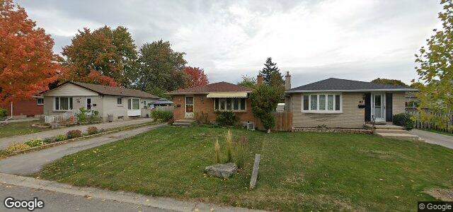 83 Harding Crescent（加拿大曼尼托巴省溫尼伯市）房屋照片