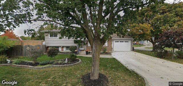 95 Harding Crescent（加拿大曼尼托巴省溫尼伯市）房屋照片